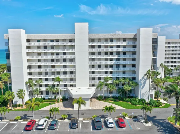 5061 N Highway A1a APT 303, Hutchinson Island, FL 34949