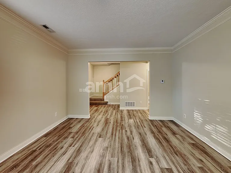 6213 Womersley Dr — Photo 6