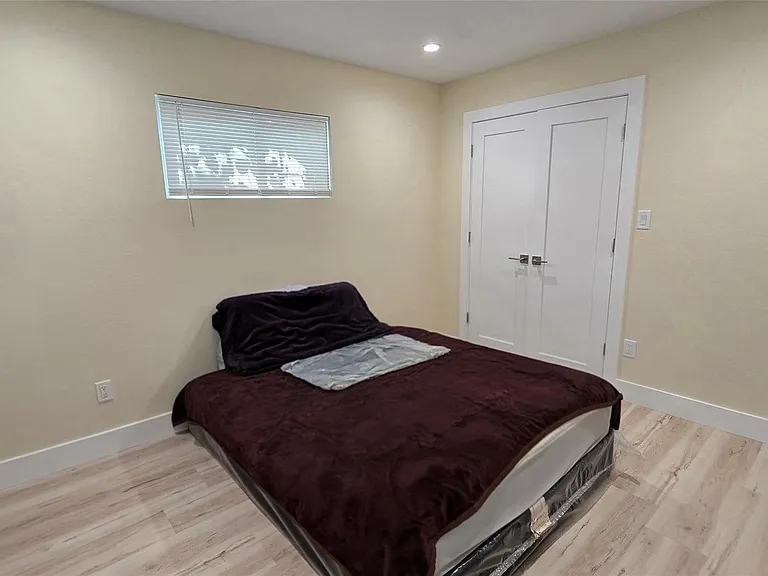 3729 Seabrook St — Photo 4