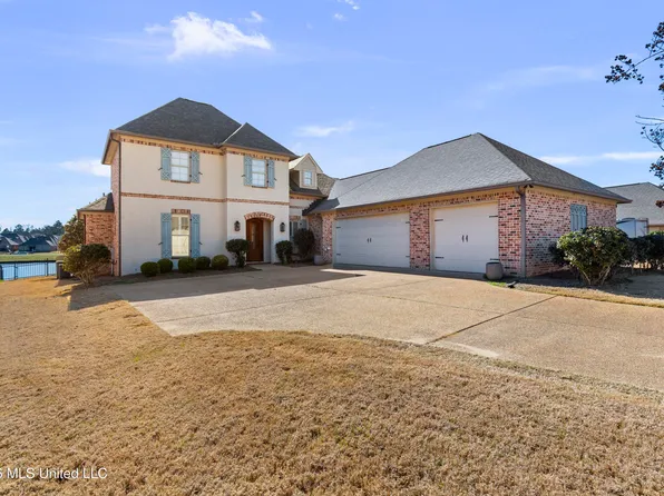 121 Harbor View Dr, Madison, MS 39110