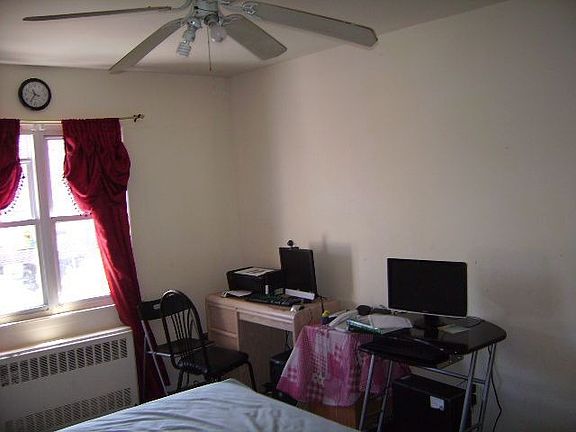 5th image of 3105 74th St