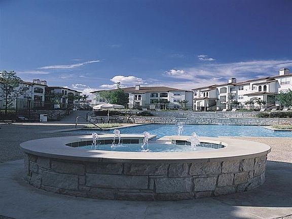 3rd image of 16505 La Cantera Pkwy APT 111