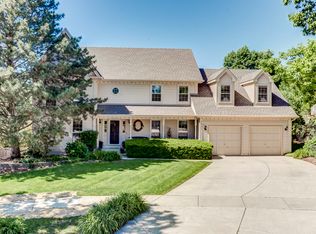 2227 Barger Ct, Wheaton, IL 60189