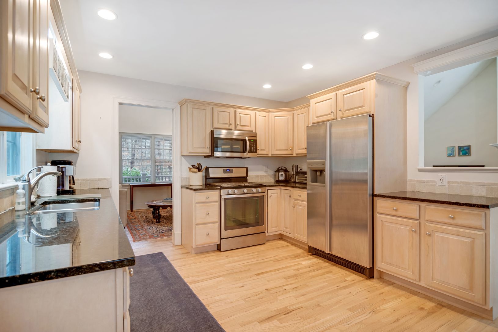  Modern Kitchen
