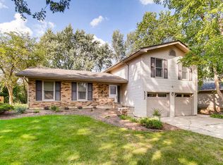 532 Carlyle Ln, Bolingbrook, IL 60440