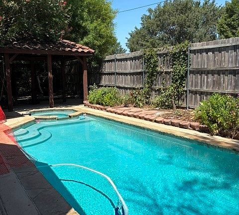 3rd image of 5209 Rio Bravo Dr