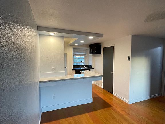 Open kitchen + Living Room
