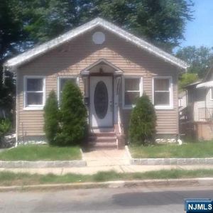 116 W Madison Ave, Dumont, NJ, 07628