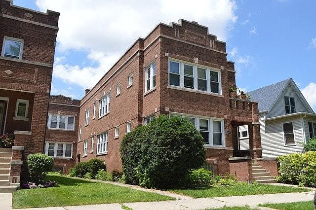 1st image of 3440 N Hamlin Ave #2R
