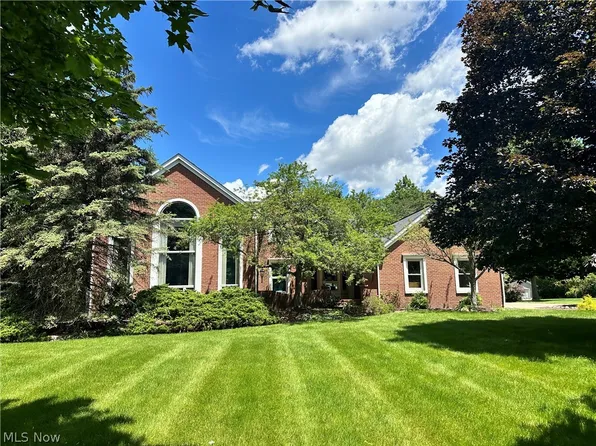 207 N Hayden Pkwy, Hudson, OH 44236