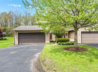 17620 Eastbrook Trl, Chagrin Falls, OH 44023