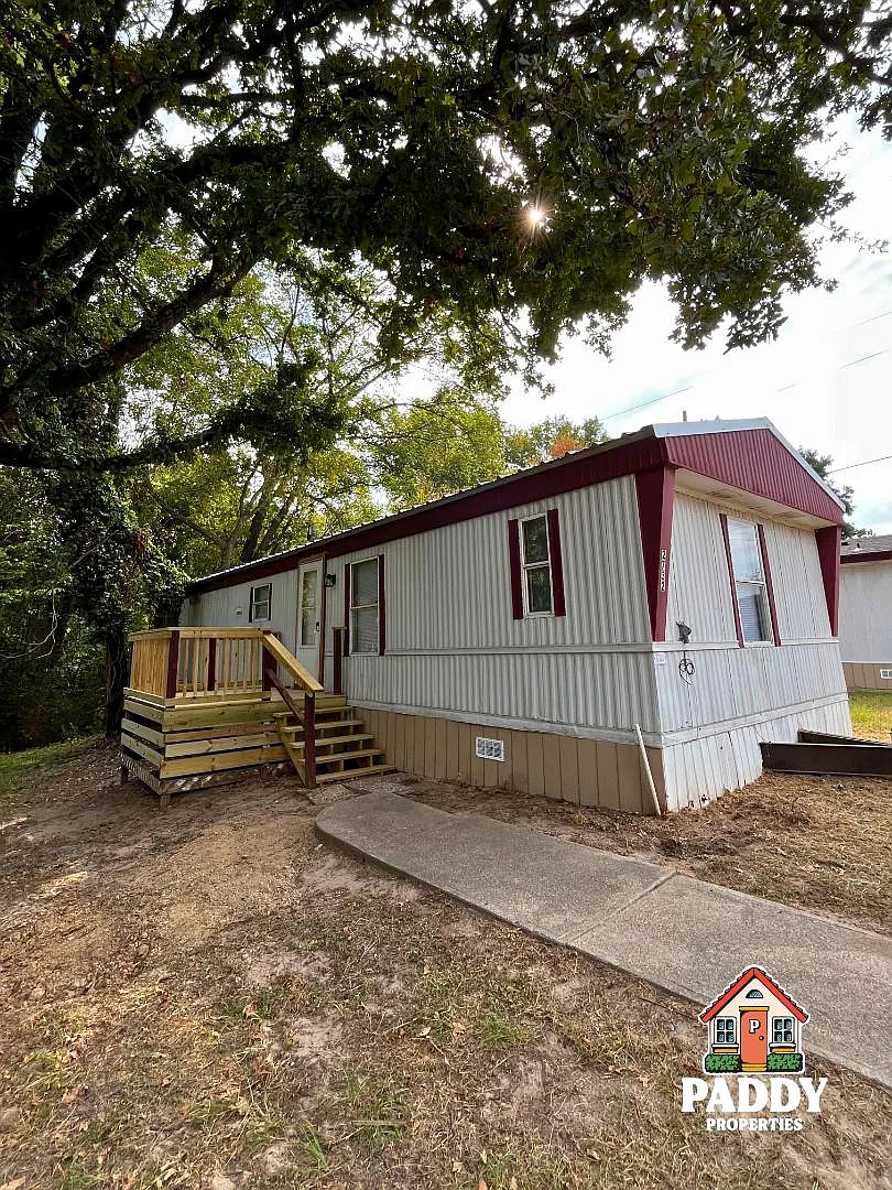 2730 Old Paris Rd — Photo 1