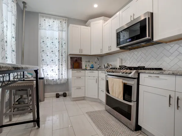 1144 Halsey Street image 9 of 23