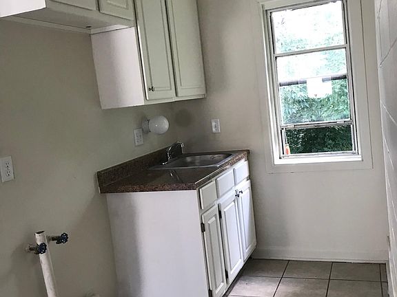 4th image of 50 W Welch Ave
