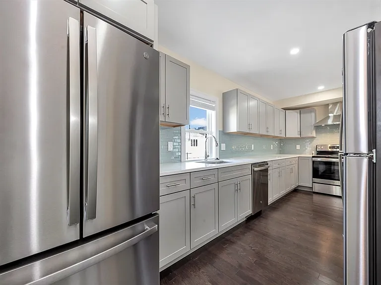 43 Wright Ave #4 — Photo 25