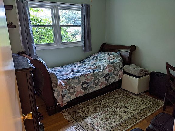 5th image of 1904 Meadowview Cir
