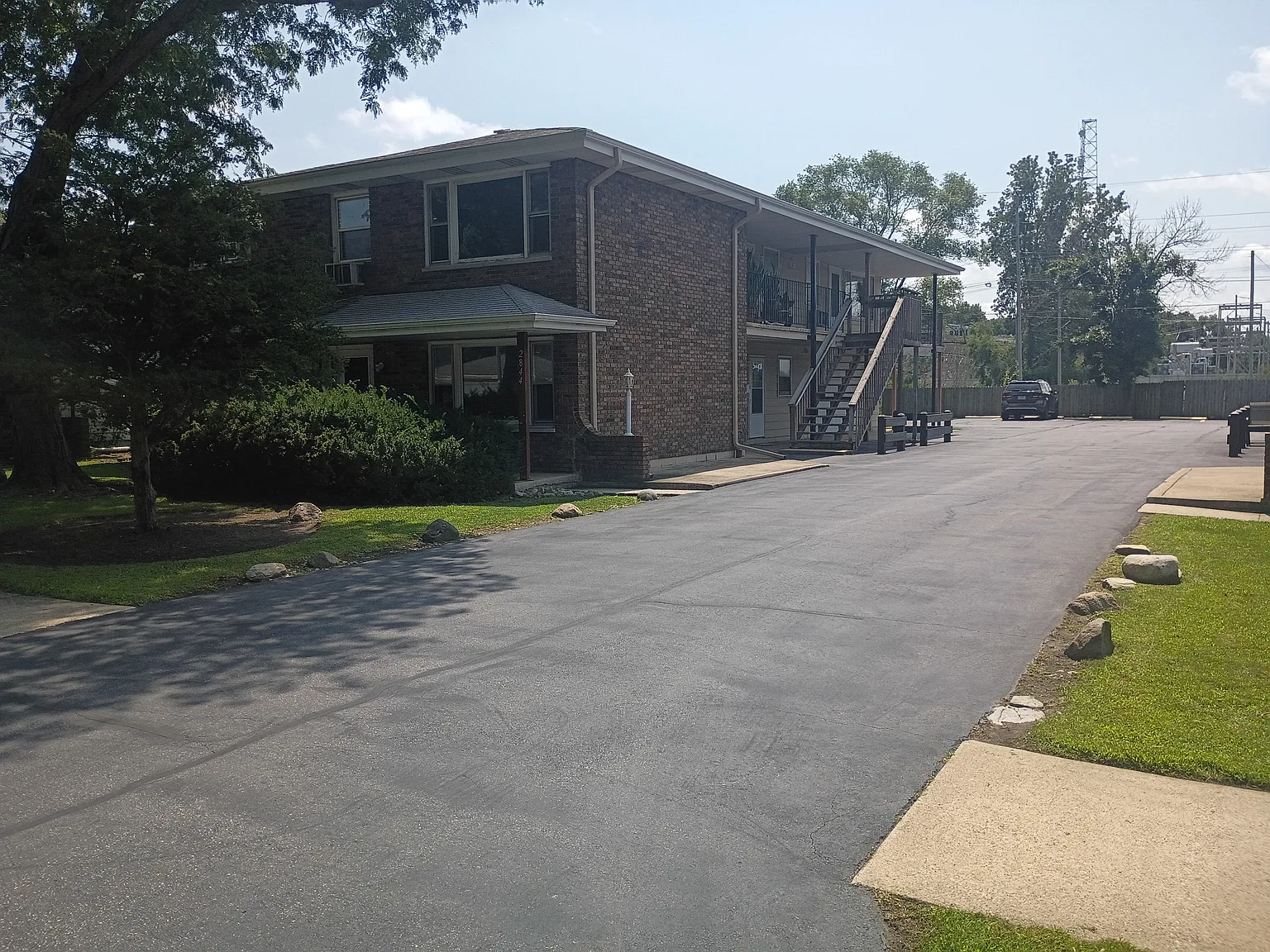 1 bed, 650 sqft, $1,050 — Photo 1