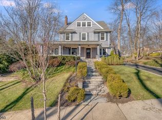 39 Oakview Ave, Maplewood Twp., NJ 07040