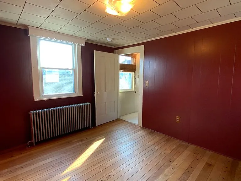 125 S Market Ave — Photo 24