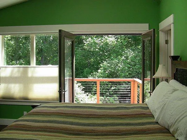 2810 Iowa Dr — Photo 11