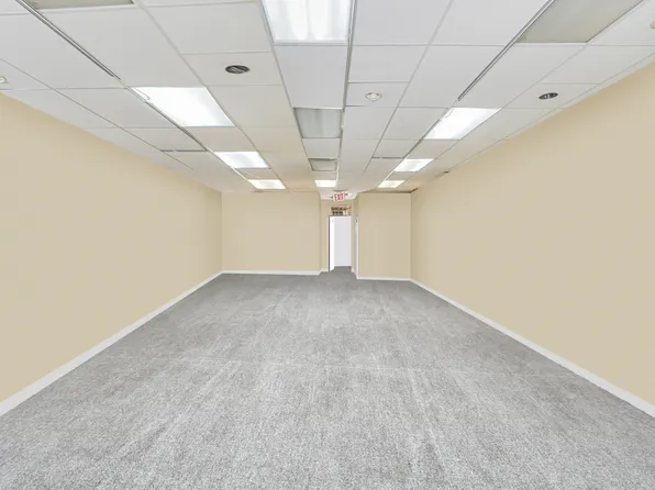 2672 Gerritsen Avenue image 11 of 16