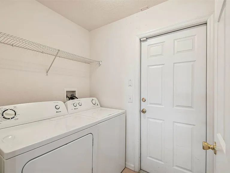 640 Chadbury Way — Photo 35
