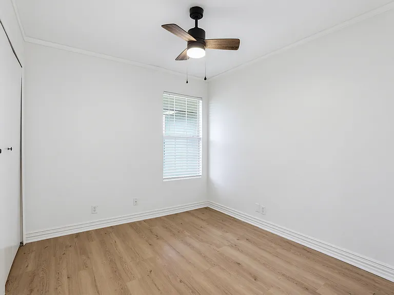 10343 Granary St — Photo 11
