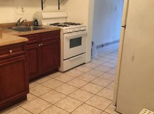 2559 37th St, Astoria, NY 11103