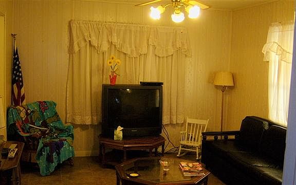 4th image of 404 Ave A