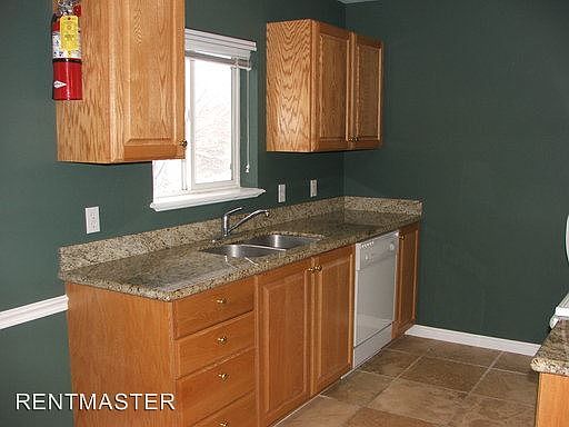 5th image of 264 N 3 E APT 203