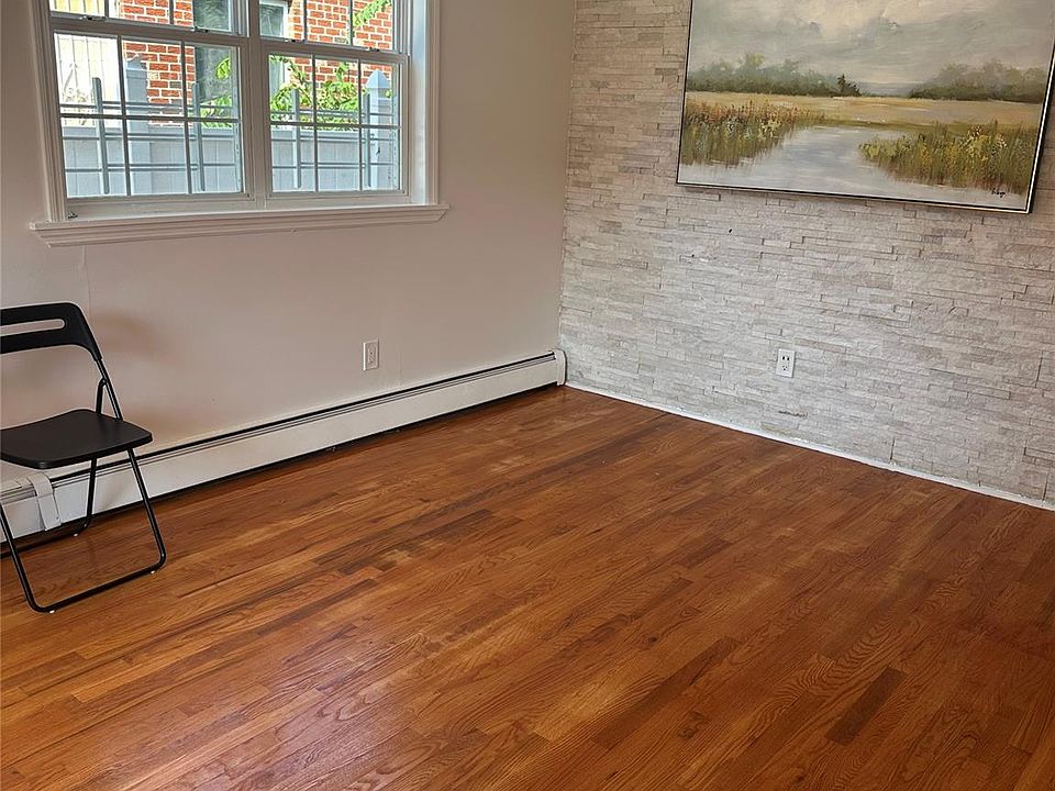 2nd image of 106-04 Waltham Street