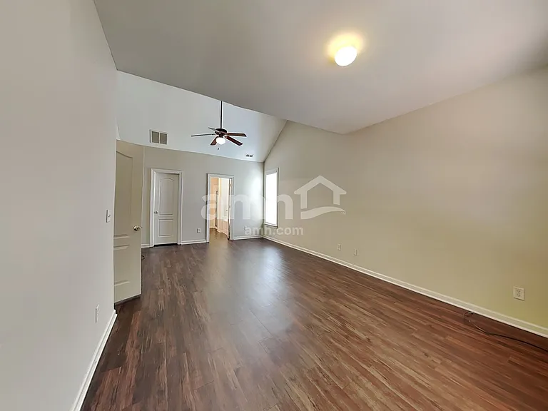 235 Grand Isle Ct — Photo 7