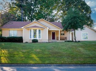 10 Wild Cherry Ct, Little Rock, AR 72211