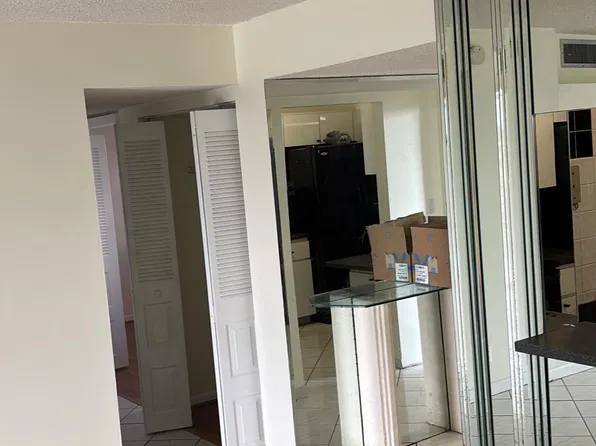 9510 Seagrape Dr APT 404, Fort Lauderdale, FL 33324