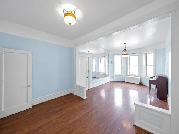 968 Saint Johns Place image 1 of 21