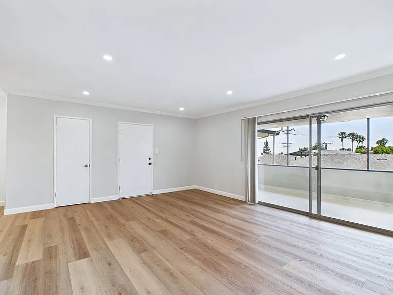 308 Raymondale Dr #7 — Photo 18