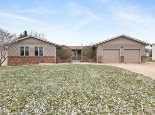 2721 Nolan Ave NW, Grand Rapids, MI