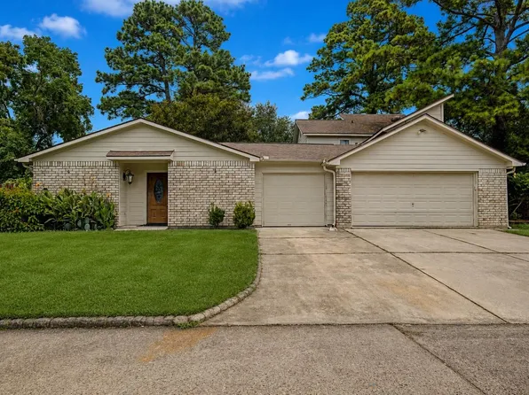 12103 Hawthorne Dr, Montgomery, TX 77356