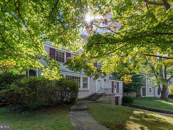 2nd image of 1719 Oak Ln