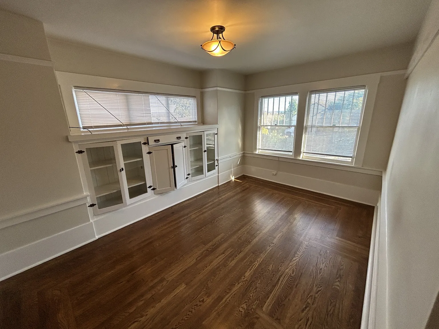 2 bed, 750 sqft, $1,895 — Photo 4