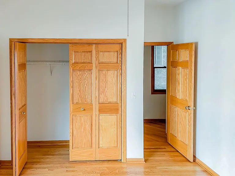 2714 N Wayne Ave — Photo 17