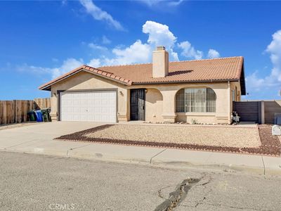 15920 Foxwood Rd, Victorville, CA, 92395
