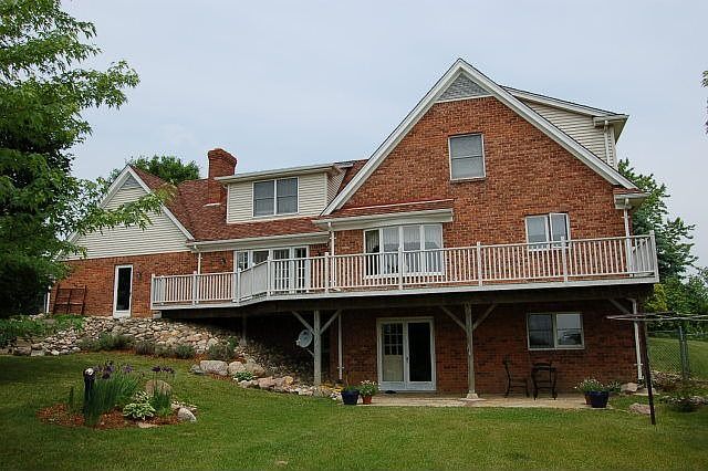 2nd image of 10635 Island Lake Rd