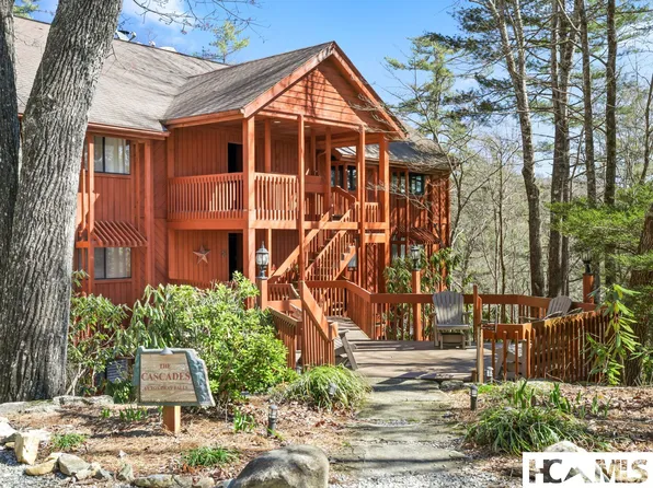 221 Toxaway Falls Drive #1A, Lake Toxaway, NC 28747