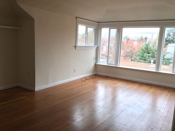 4th image of 940 24th Ave APT 9