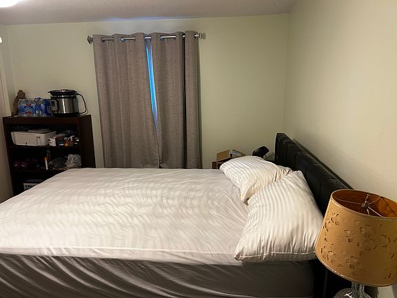 5th image of 3104 Mercer Rd
