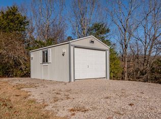 520 Mark Twain Dr, Branson West, MO 65737