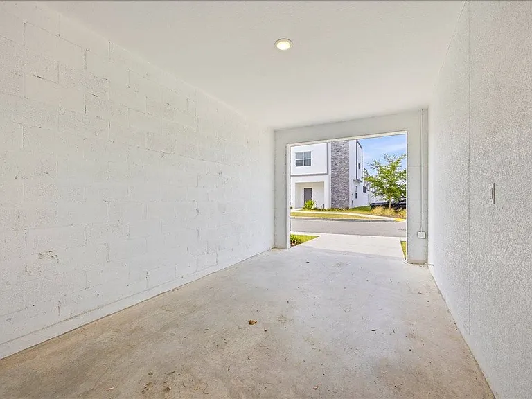620 Trikomo Dr — Photo 15
