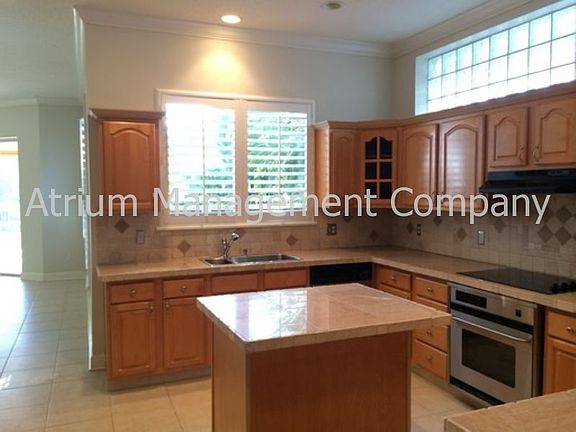 4th image of 1218 E Langley Ct