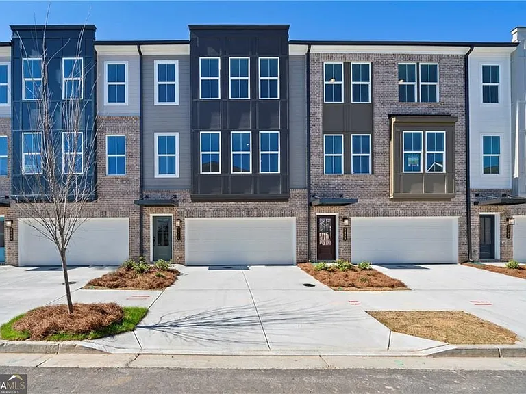 2676 Creek View Ter — Photo 1